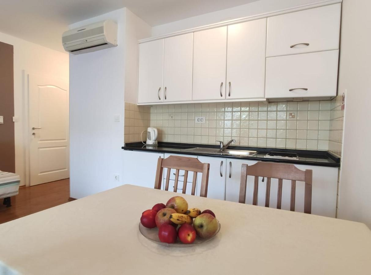 Ivana Apartman 2 Crikvenica Exterior photo